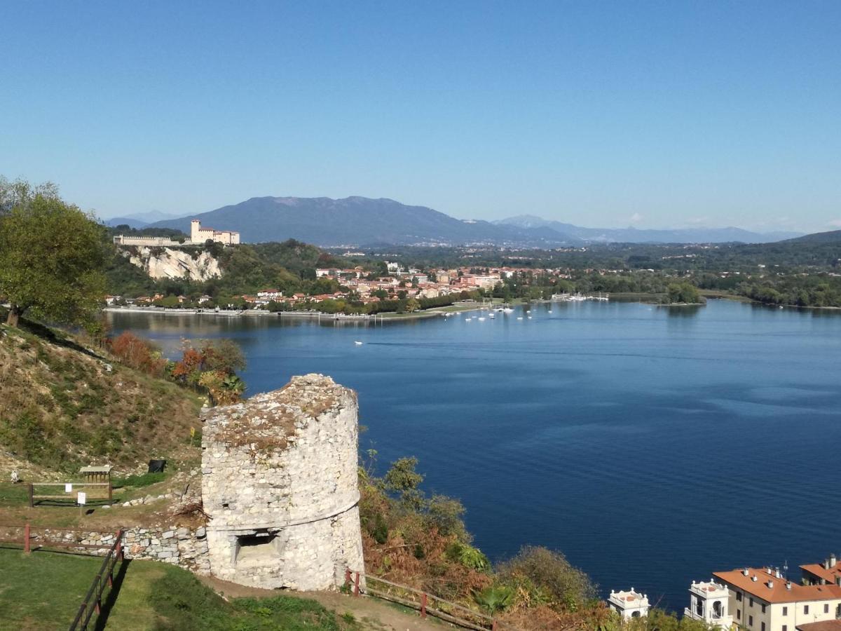 Suite 51 Appartamento Con Terrazzo A 50 Mt Dal Lago - Private Parking (Adults Only) Arona Eksteriør billede