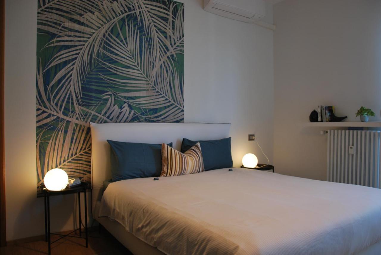 Suite 51 Appartamento Con Terrazzo A 50 Mt Dal Lago - Private Parking (Adults Only) Arona Eksteriør billede