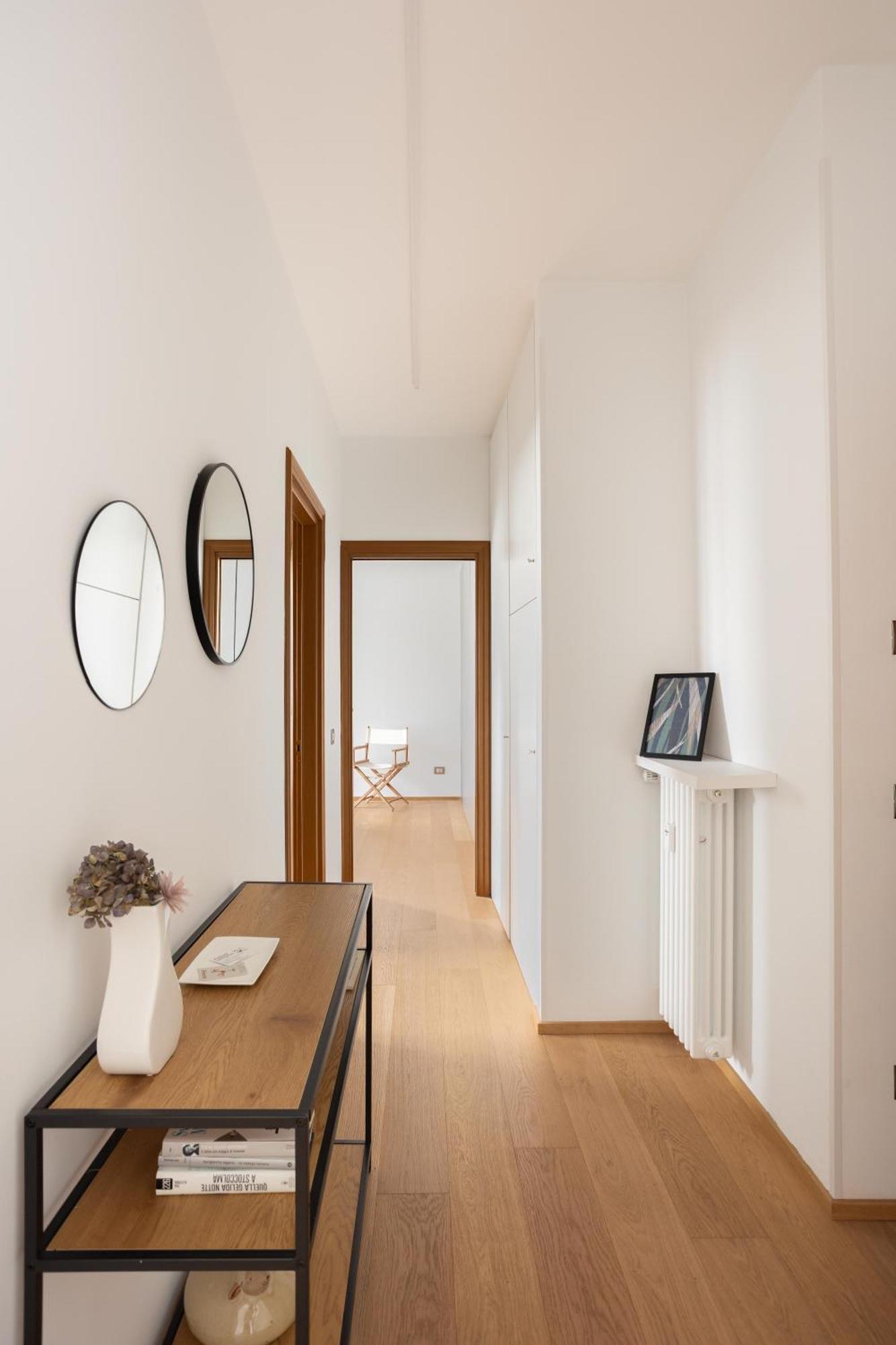 Suite 51 Appartamento Con Terrazzo A 50 Mt Dal Lago - Private Parking (Adults Only) Arona Eksteriør billede