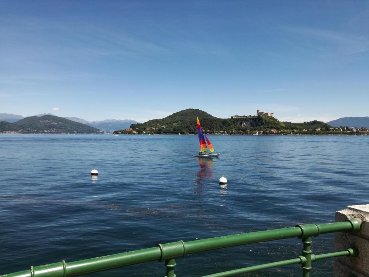 Suite 51 Appartamento Con Terrazzo A 50 Mt Dal Lago - Private Parking (Adults Only) Arona Eksteriør billede